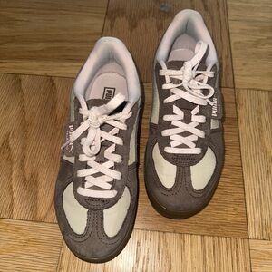 Puma Brown and Cream Sneakers